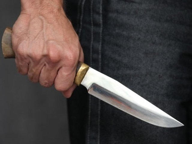 Шукайте жінку: у Кропивницькому двоє суперників отримали ножові поранення (ФОТО)