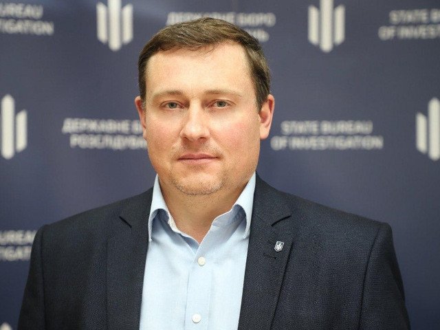 Звільнений заступник голови ДБР родом з Кіровоградщини не збирається йти з посади